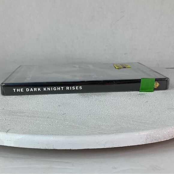 NEW! Warner Brother The Dark Knight Rises Batman DVD - Picture 5 of 7